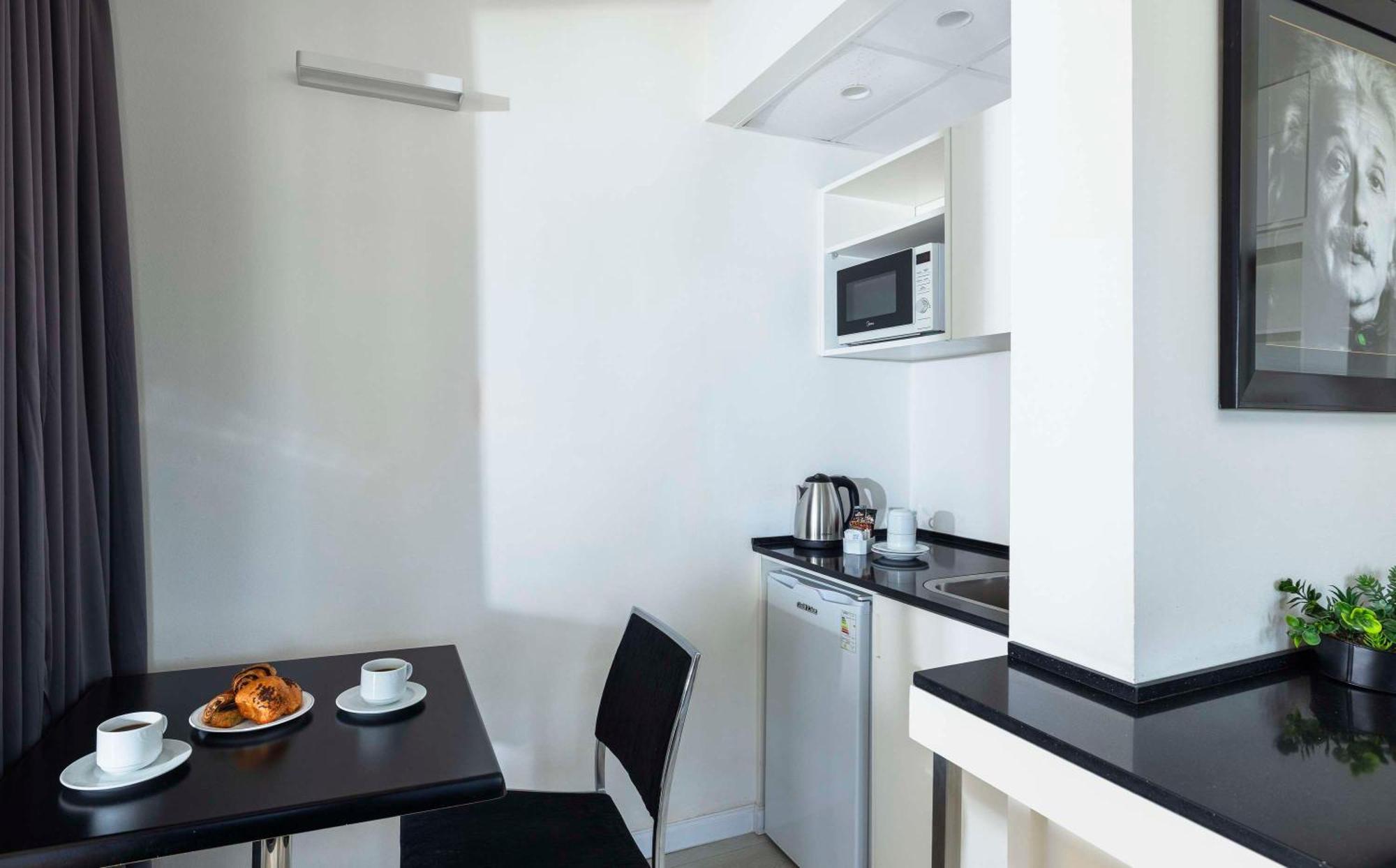 Best Western Regency Suites Tel Aviv Exterior foto